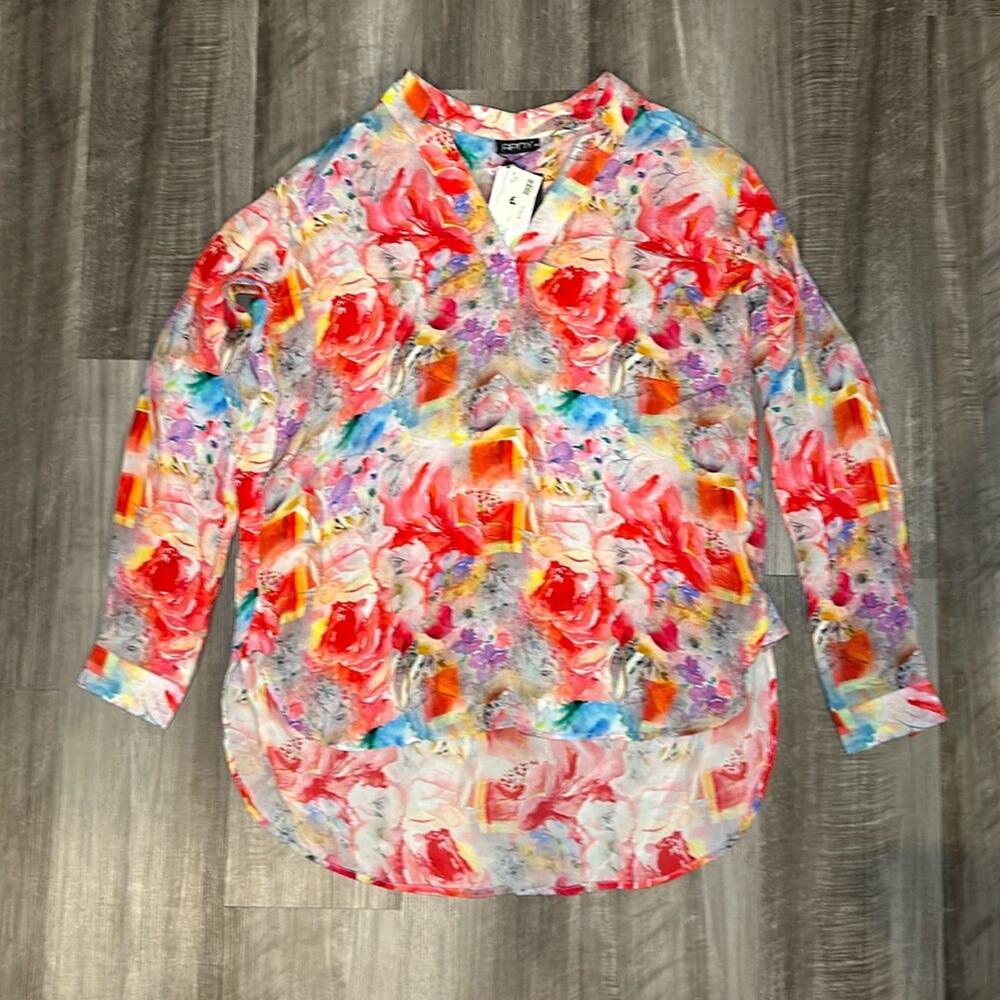 APNY Floral Abstract V-Cut Neck Green Initiative Pullover Top - Medium